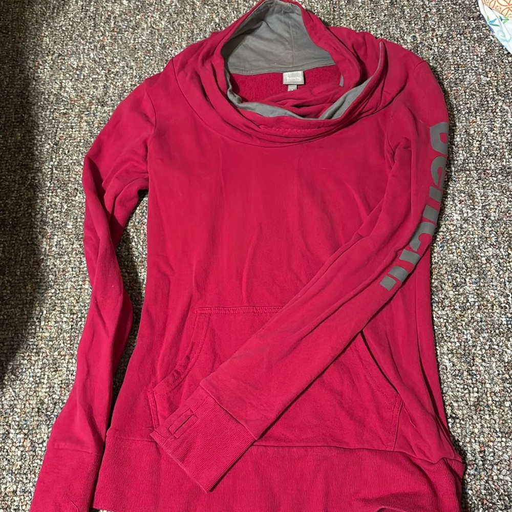 Bench from buckle cowl neck